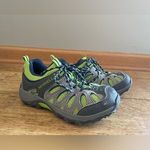 Boys Merrell hiking shoe size 12